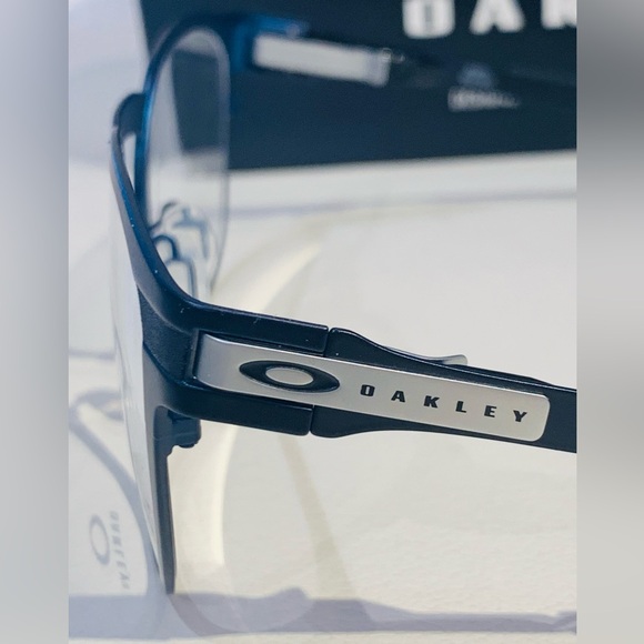 New Men’s Oakley Eyeglasses - Picture 4 of 8